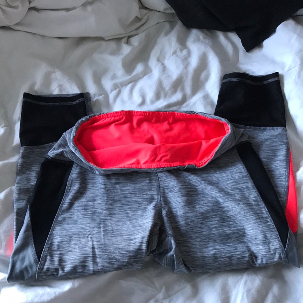 Rebok cropped workout leggings